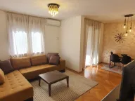 Izdavanje, jednosoban stan, 54m², Blok 6, Podgorica