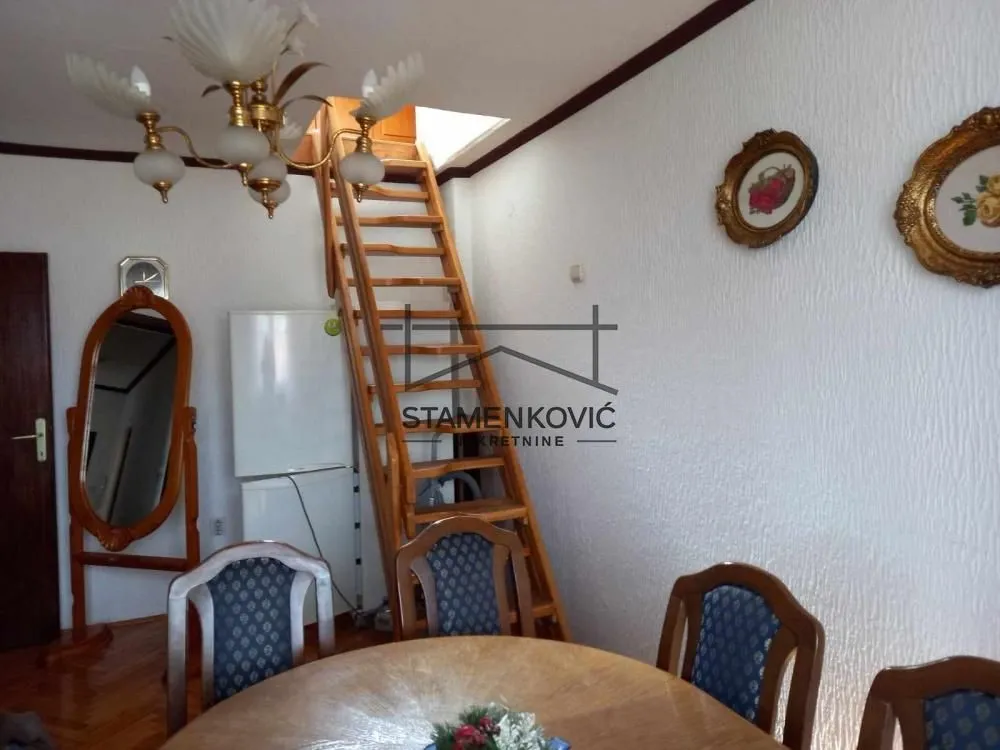 Prodaja, četvorosoban stan, 81m², Sajam, Novi Sad Sve Podlokacije