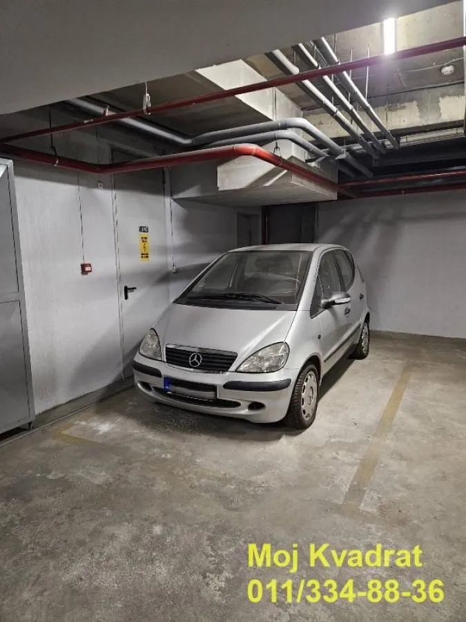 Sale, parking/garage, 12m², Kalenić Pijaca, Vračar Sve Podlokacije
