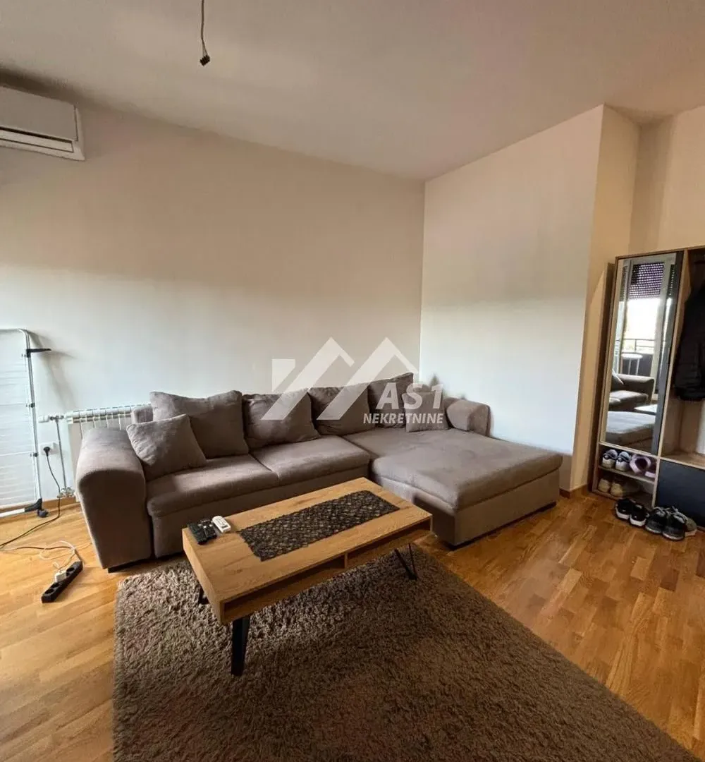 Rent, apartment, 31m², Bulevar patrijarha Pavla, Novi Sad Sve Podlokacije