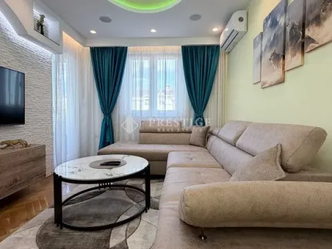 Izdavanje, jednosoban stan, 46m², Stari Aerodrom, Podgorica - image 1