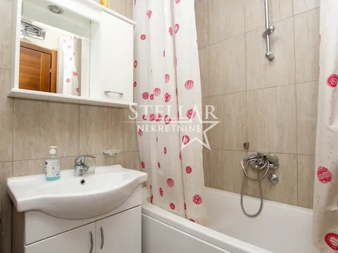 Rent, one bedroom apartment, 45m², Stara Varoš, Podgorica - image 12