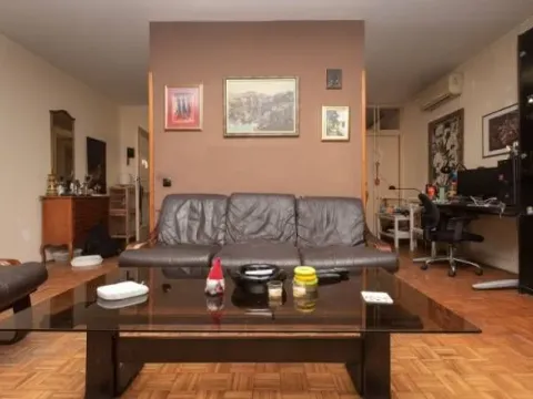 Stan in Novi Beograd Blok 64