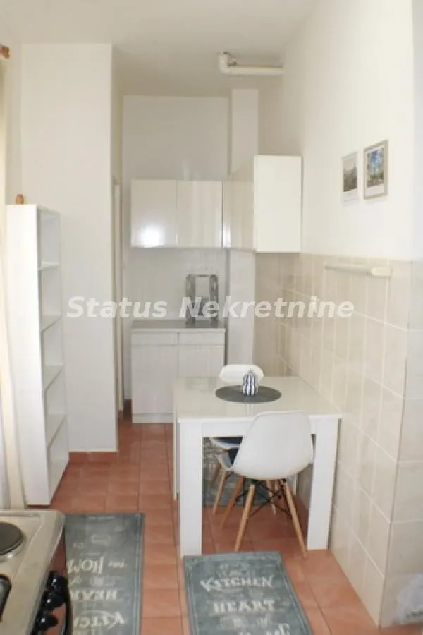 Prodaja, trosoban stan, 67m², Zrenjanin, Srbija