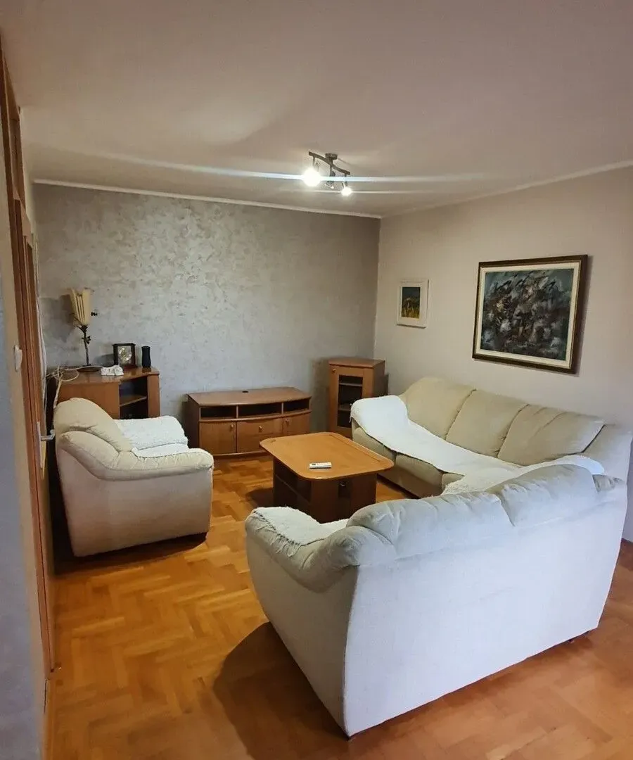 Prodaja, trosoban stan, 105m², Blok 6, Podgorica
