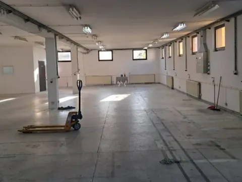 Izdavanje, poslovni prostor, 400m², Nova Pazova, Stara Pazova - image 8
