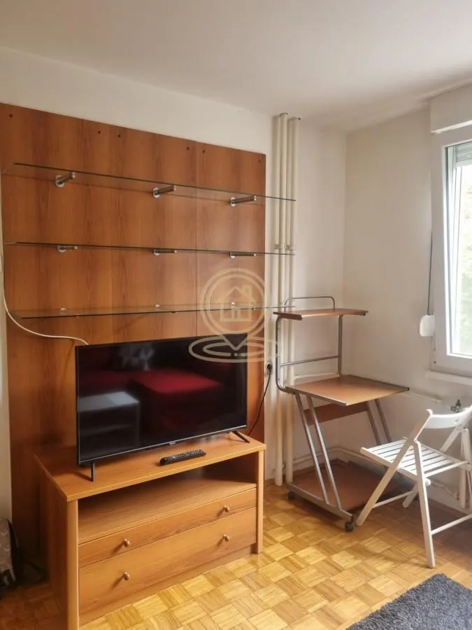 Izdavanje, jednosoban stan, 31m², Grbavica, Novi Sad Sve Podlokacije