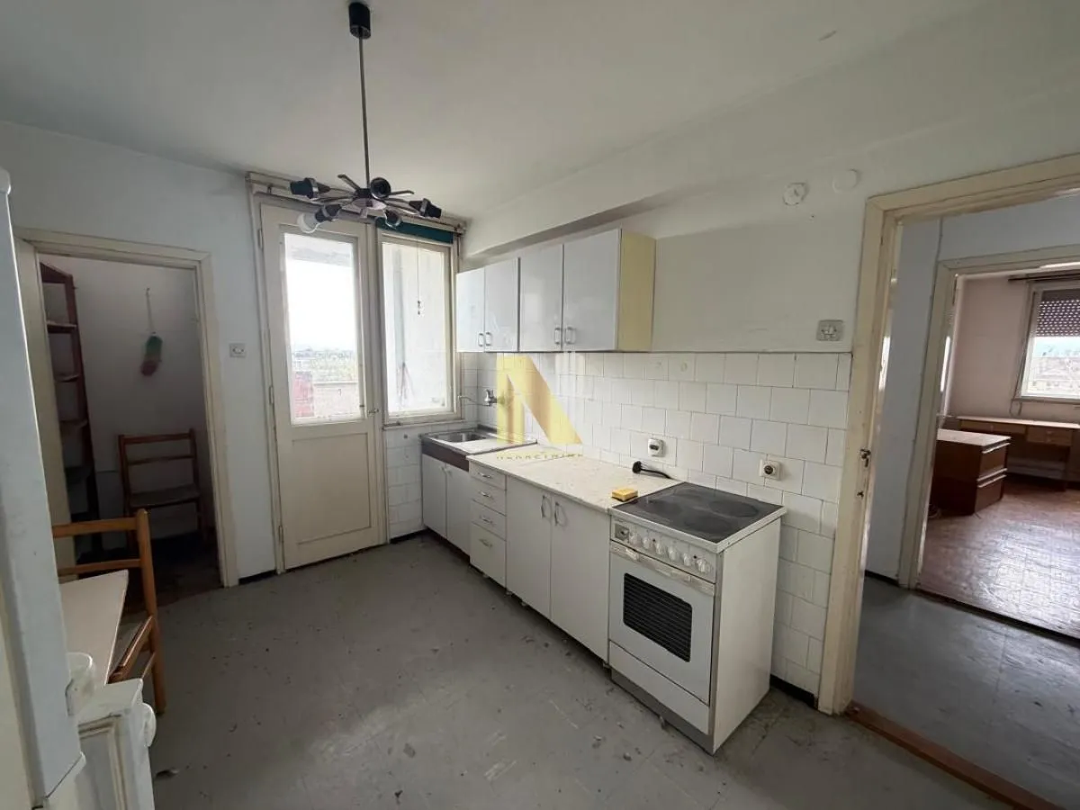 Prodaja, dvosoban stan, 53m², Detelinara, Novi Sad Sve Podlokacije