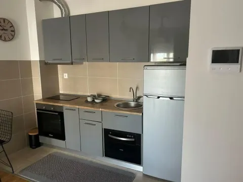 Izdavanje, jednosoban stan, 44m², Zabjelo, Podgorica - image 1