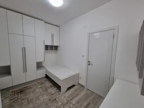 Izdavanje, dvosoban stan, 60m², Gornja Gorica, Podgorica - image 2