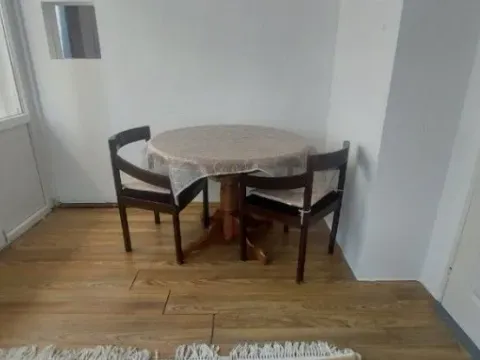 Izdavanje, jednosoban stan, 45m², Blok 6, Podgorica - image 3