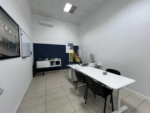 Izdavanje, poslovni prostor, 400m², Novo naselje, Novi Sad - image 12