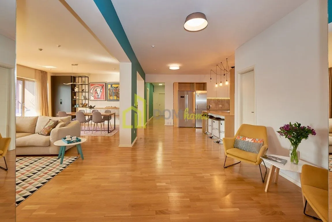 Rent, three bedroom apartment, 190m², Budva, Crna Gora