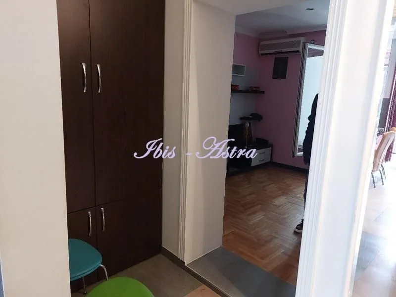 Rent, three bedroom apartment, 75m², Vračar Sve Podlokacije, Beograd