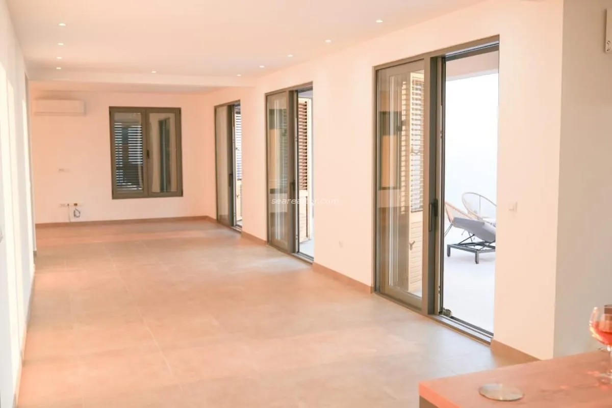 Sale, house, 420m², Blizikuće, Budva