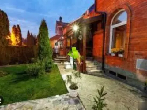 Sale, house, 400m², Pantelej, Niš