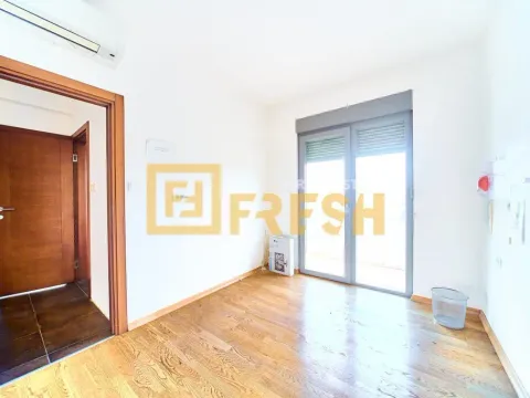 Izdavanje, poslovni prostor, 85m², Krivi Most, Podgorica - image 13