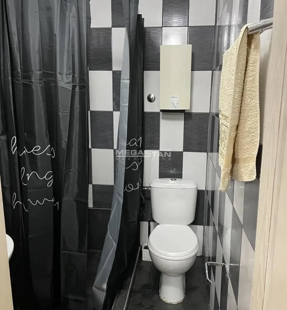Izdavanje, dvosoban stan, 50m², Savski Venac, Beograd