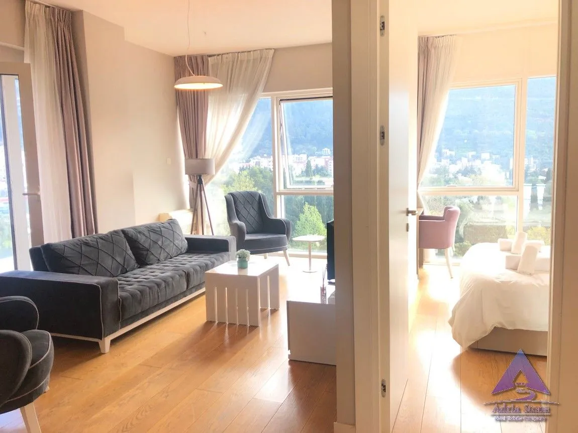Sale, two bedroom apartment, 89m², Centar, Budva