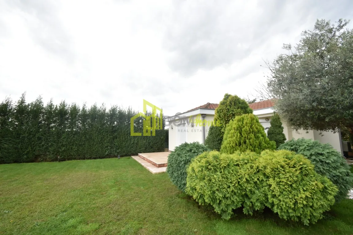 Prodaja, kuća, 212m², Donji Kokoti, Podgorica