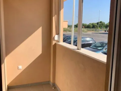 Izdavanje, dvosoban stan, 60m², Tuški Put, Podgorica - image 9