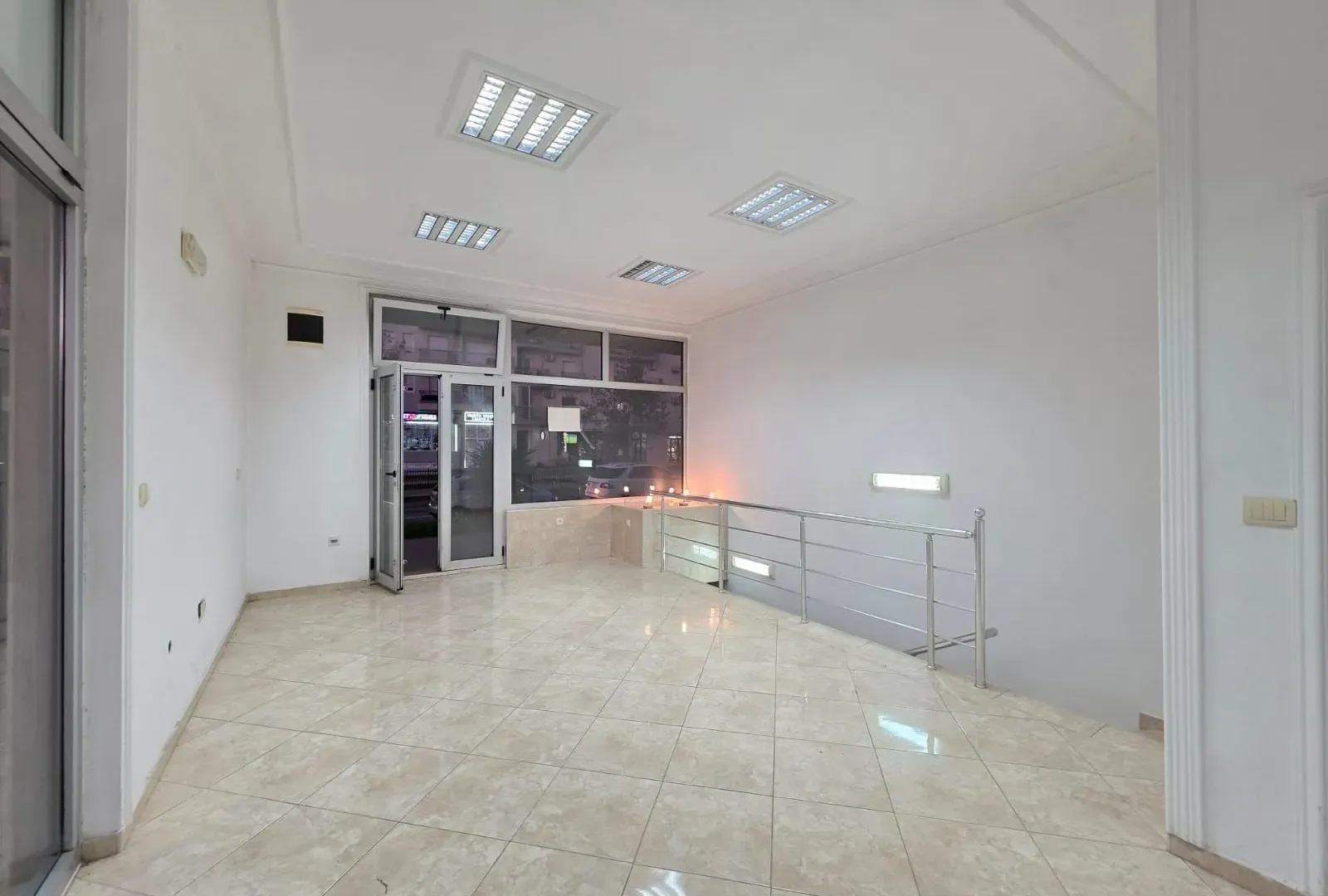 Sale, office space, 82m², Podgorica, Crna Gora