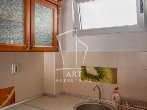 Sale, three bedroom apartment, 87m², Crveni Krst, Beograd - image 2