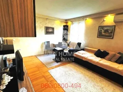 Sale, one bedroom apartment, 29m², Zemun Centar, Zemun Sve Podlokacije - image 1