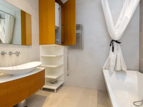 Izdavanje, trosoban stan, 118m², Preko Morače, Podgorica - image 14