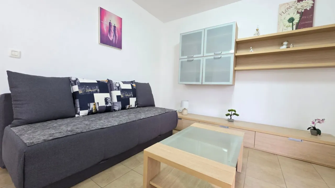 Prodaja, dvosoban stan, 64m², Bečići, Budva