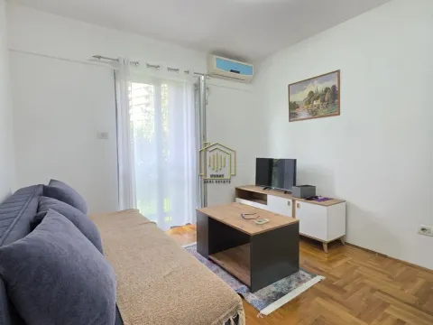 Izdavanje, jednosoban stan, 35m², 1 maj, Podgorica - image 2