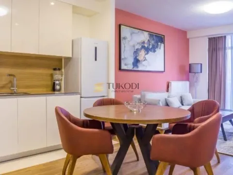 Izdavanje, trosoban stan, 82m², Savski Venac, Beograd - image 3