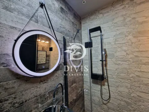 Sale, two bedroom apartment, 71m², Kalenić Pijaca, Vračar Sve Podlokacije - image 6