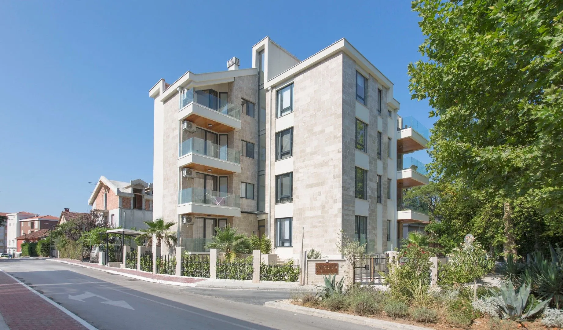 Prodaja, stan, 80m², Tivat, Crna Gora