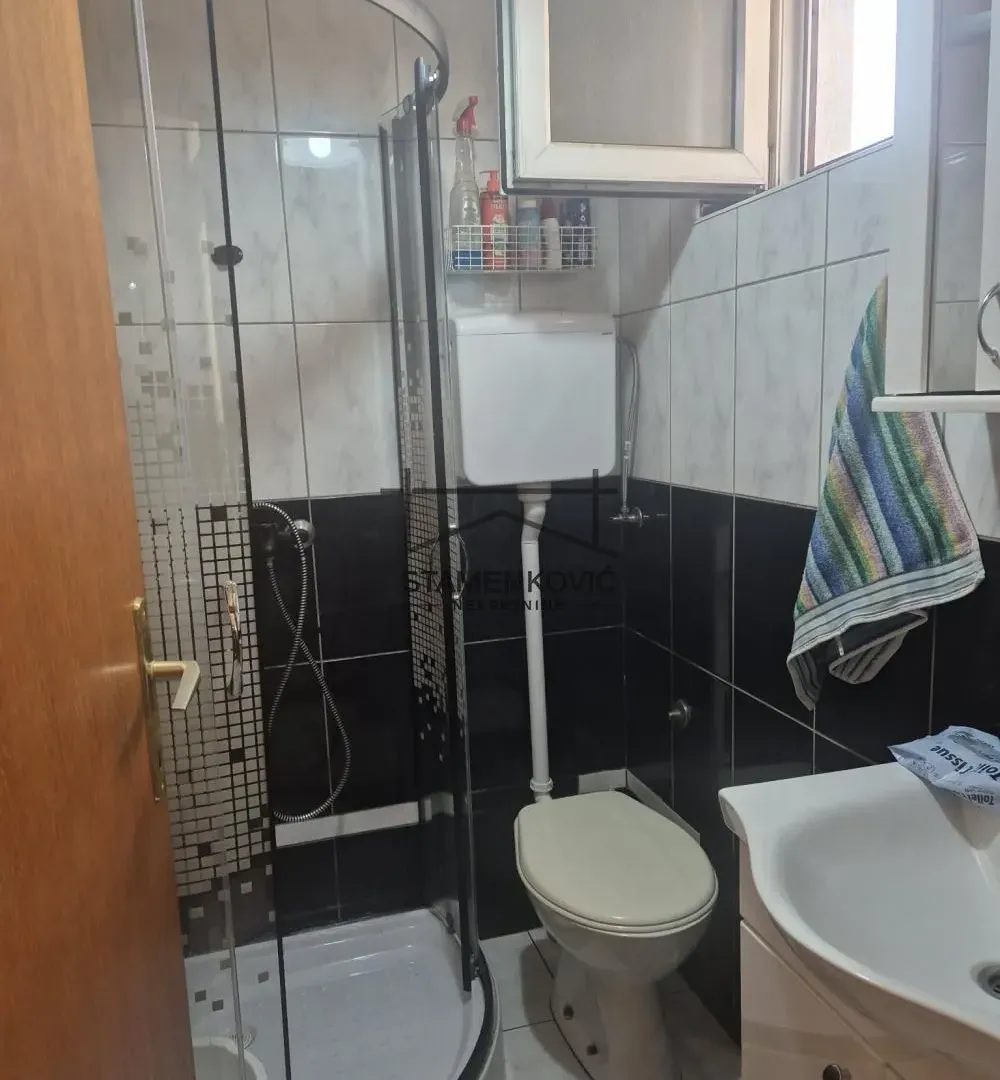 Sale, house, 160m², Futog, Novi Sad Sve Podlokacije