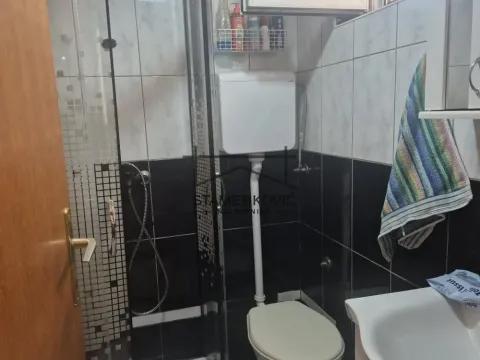 Prodaja, kuća, 160m², Futog, Novi Sad Sve Podlokacije - image 9