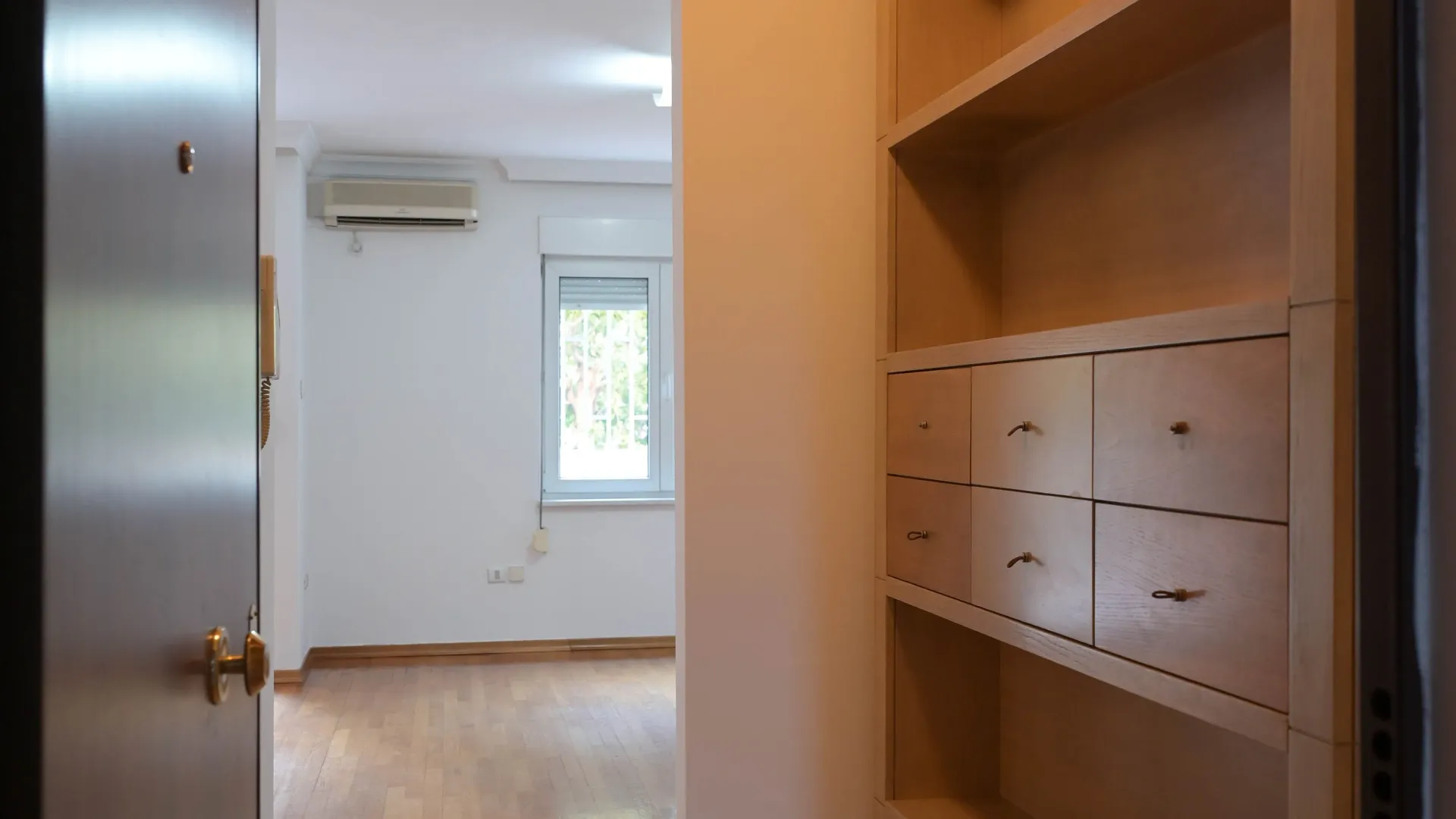 Sale, office space, 48m², Preko Morače, Podgorica