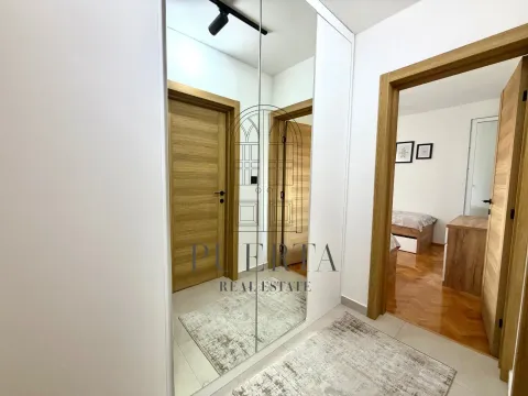 Izdavanje, dvosoban stan, 65m², Gintaš, Podgorica - image 13