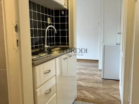 Rent, office space, 40m², Stari Grad, Beograd - image 4