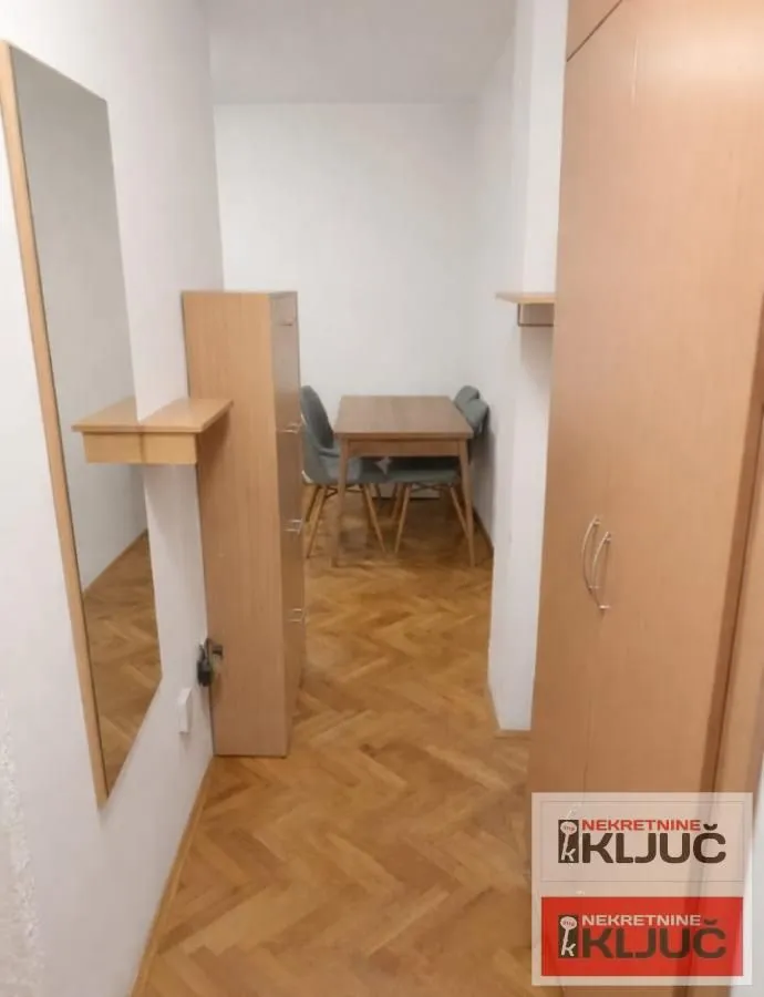 Prodaja, dvosoban stan, 44m², Grbavica, Novi Sad Sve Podlokacije