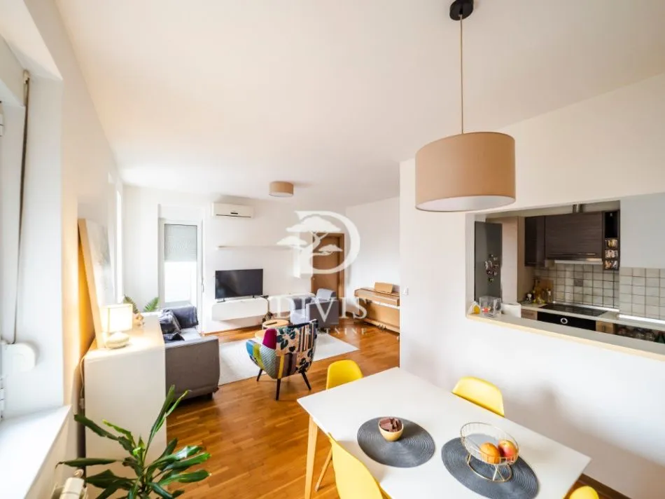 Sale, three bedroom apartment, 70m², Autokomanda, Voždovac Sve Podlokacije