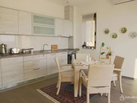 Sale, two bedroom apartment, 73m², Tivat, Crna Gora - image 3