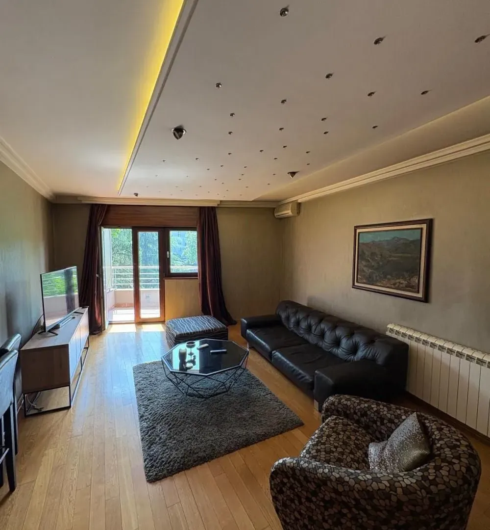 Rent, two bedroom apartment, 64m², Vračar Hram, Vračar Sve Podlokacije