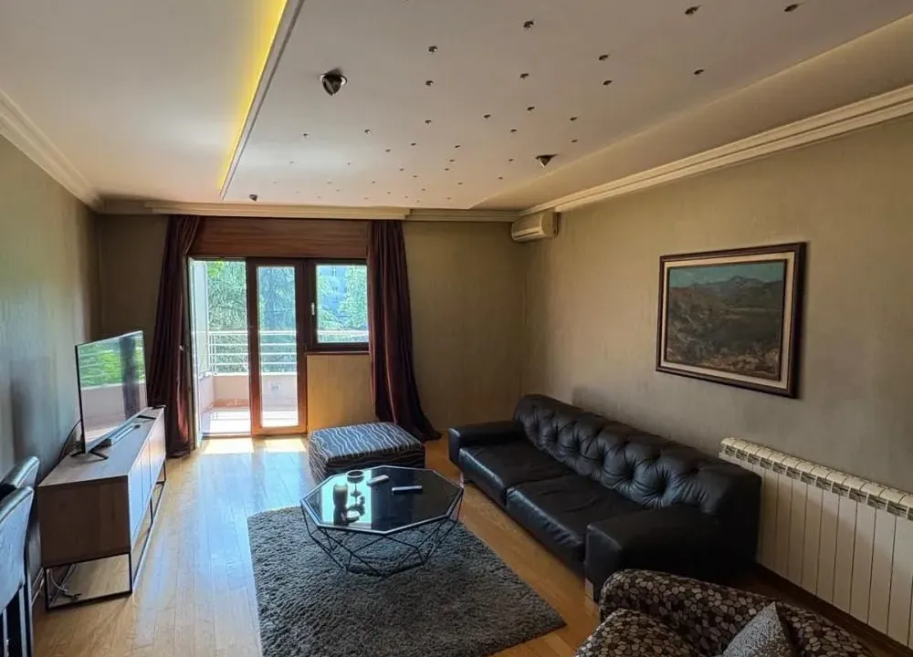 Rent, two bedroom apartment, 64m², Vračar Hram, Vračar Sve Podlokacije