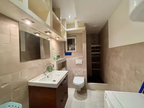 Izdavanje, trosoban stan, 95m², Južni Bulevar, Vračar Sve Podlokacije - image 9