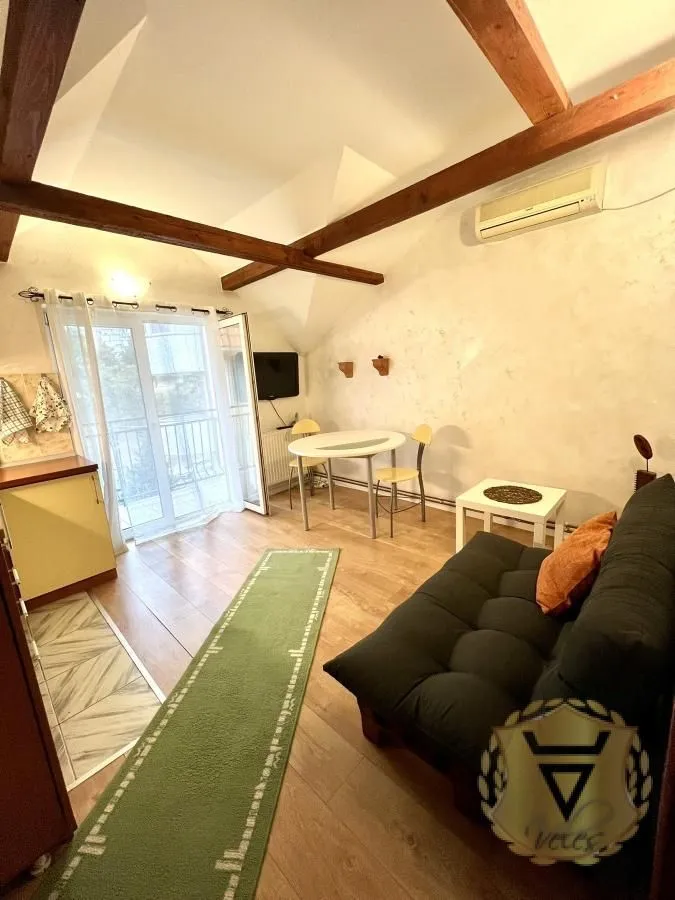 Izdavanje, jednosoban stan, 32m², Zvezdara Sve Podlokacije, Beograd