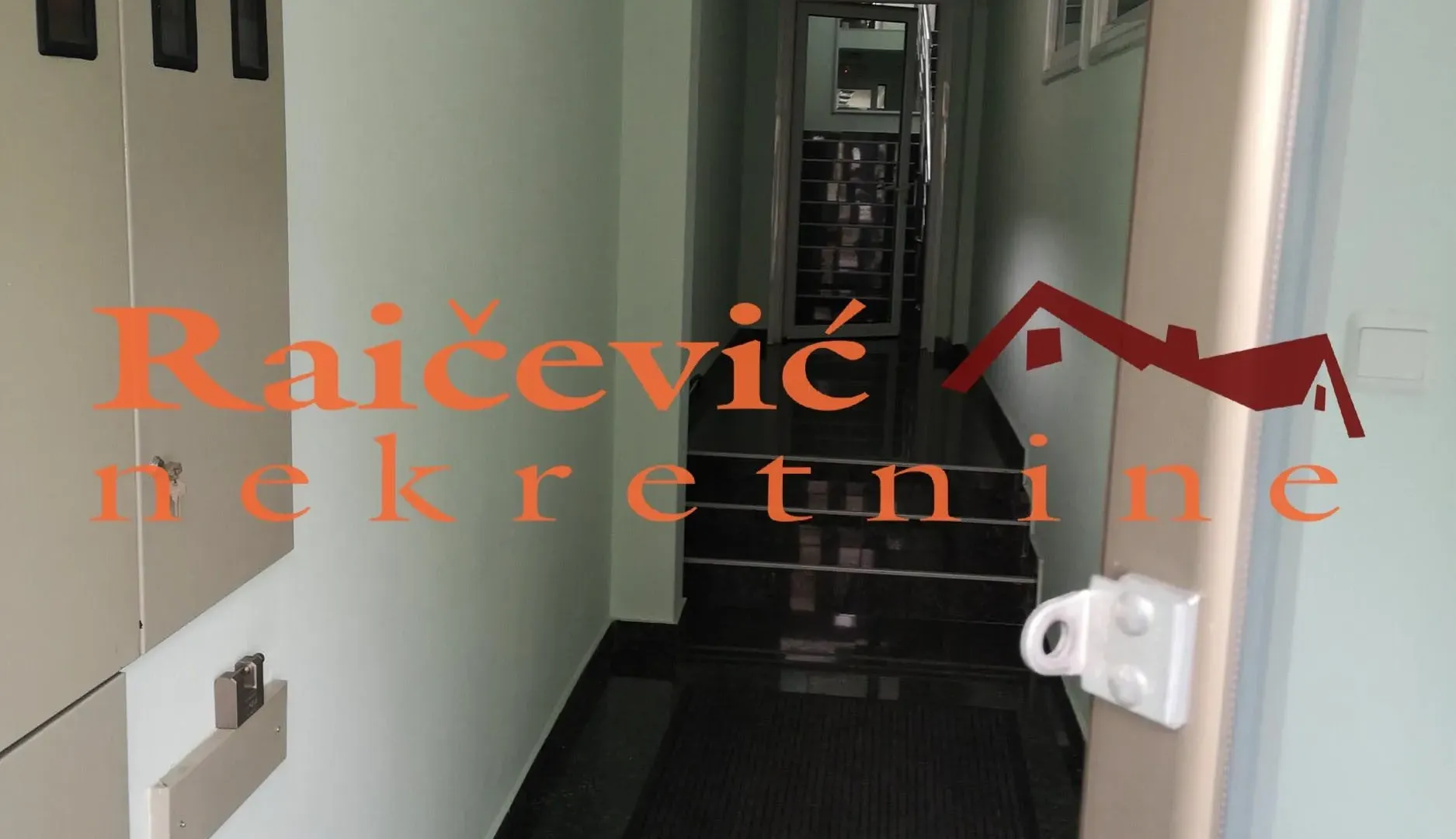 Sale, office space, 299m², Lekino Brdo, Voždovac Sve Podlokacije