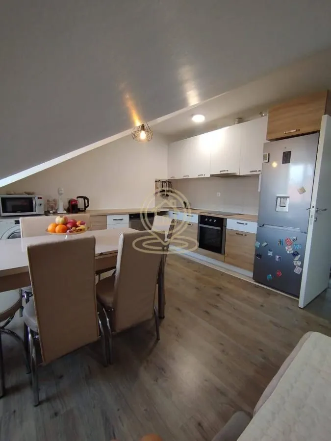 Prodaja, trosoban stan, 78m², Pantelej, Niš