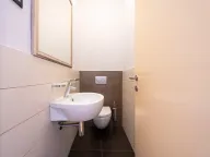 Prodaja, dvosoban stan, 88m², Kod Capital Plaze, Podgorica - image 11