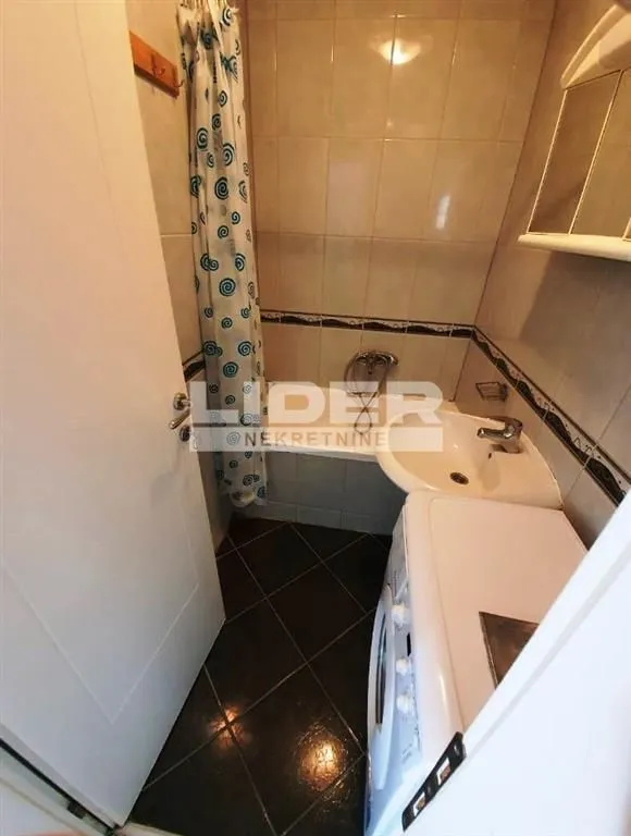 Rent, one bedroom apartment, 43m², Neimar, Vračar Sve Podlokacije